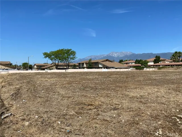 7890 Sierra, Fontana, California 92336