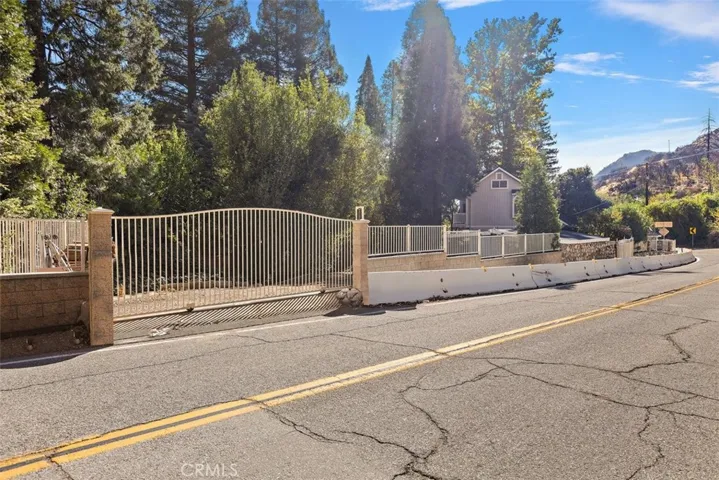 21 Mt Baldy Road, Mt Baldy, California 91759