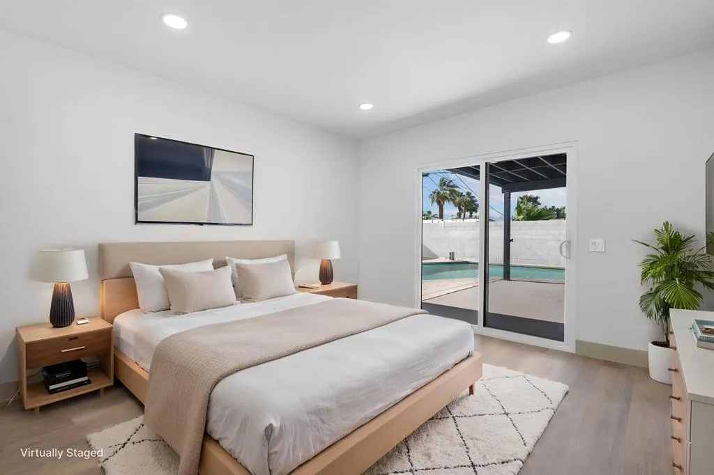 30-web-or-mls--22 virtually staged