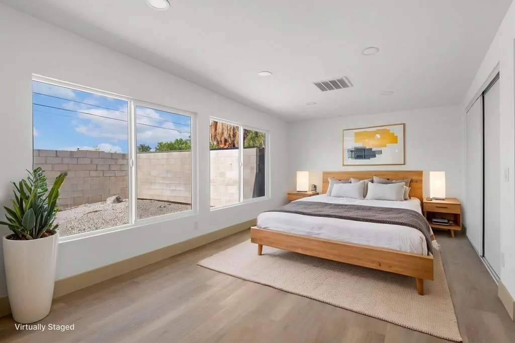35-web-or-mls-25 virtually staged