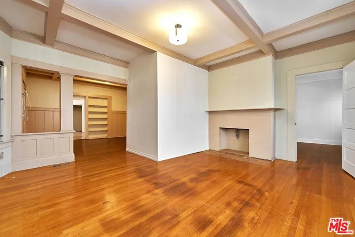 2619 Raymond Avenue, Los Angeles, California 90007