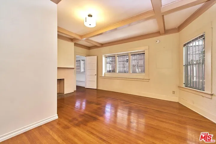 2619 Raymond Avenue, Los Angeles, California 90007