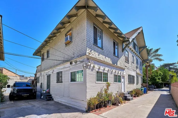 2619 Raymond Avenue, Los Angeles, California 90007