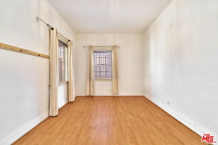 2619 Raymond Avenue, Los Angeles, California 90007