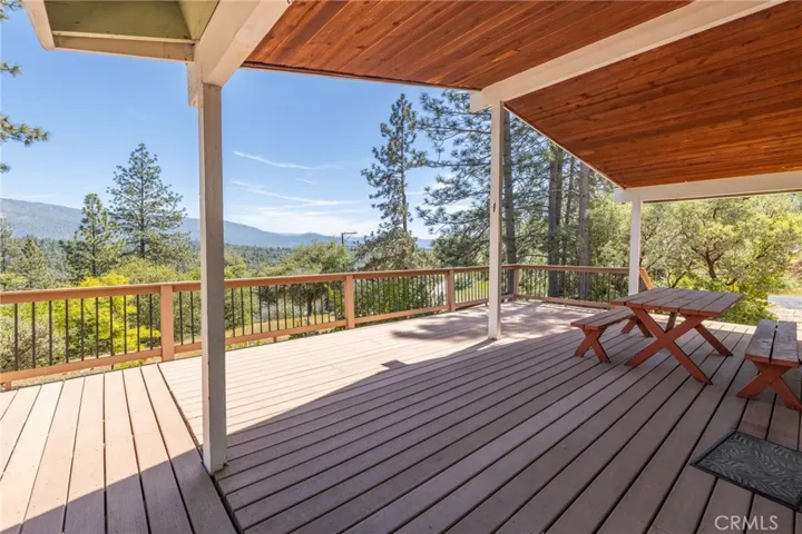 Deck with views of Peckinpaw & Goat Mountain