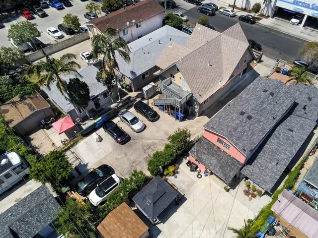 708 W 40th, Los Angeles, California 90037