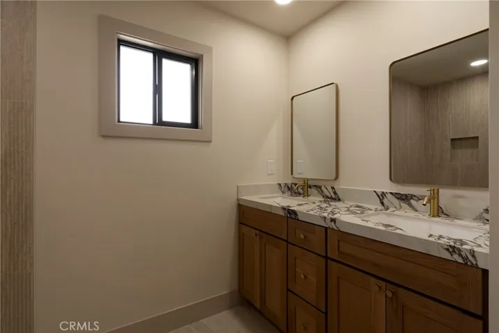 6829 E Parapet, Long Beach, California 90808