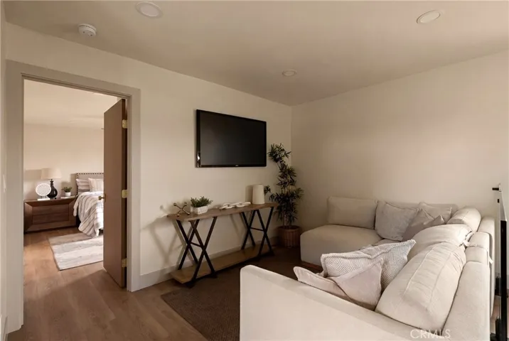 6829 E Parapet, Long Beach, California 90808