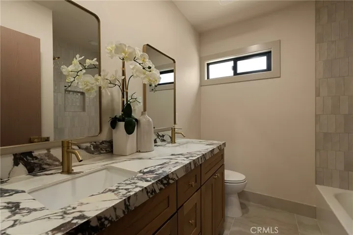 6829 E Parapet, Long Beach, California 90808