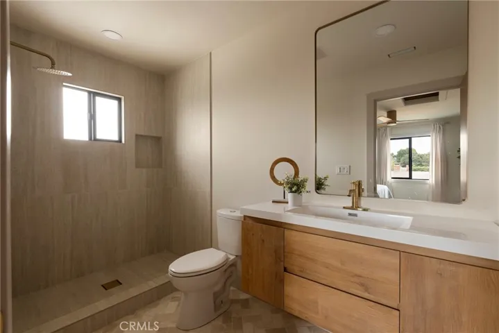 6829 E Parapet, Long Beach, California 90808