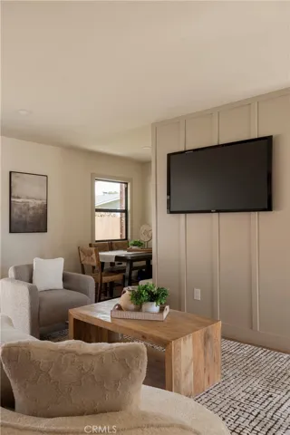 6829 E Parapet, Long Beach, California 90808