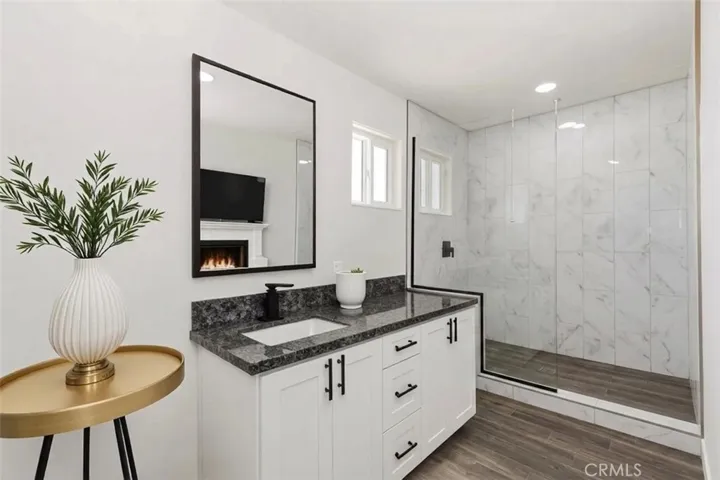 Bath virtually staged