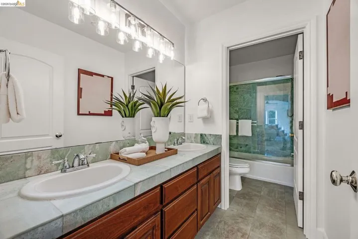 6203 Westwood Way, Oakland, California 94611