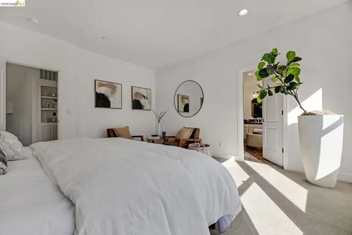 6203 Westwood Way, Oakland, California 94611
