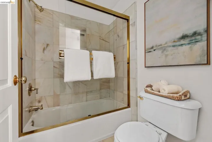 6203 Westwood Way, Oakland, California 94611
