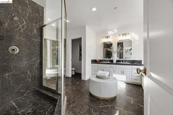 6203 Westwood Way, Oakland, California 94611