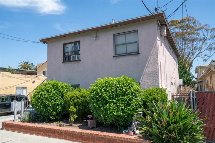 1062 Termino Avenue, Long Beach, California 90804
