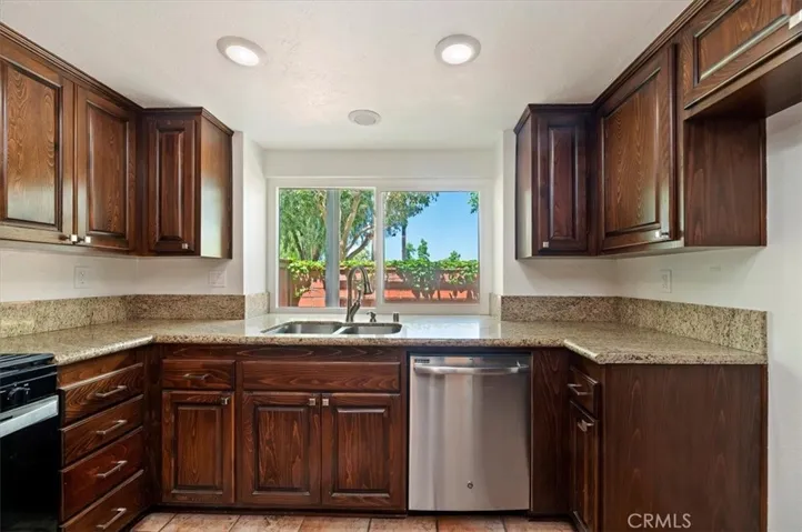 941 Inn Keeper D, Corona, California 92881