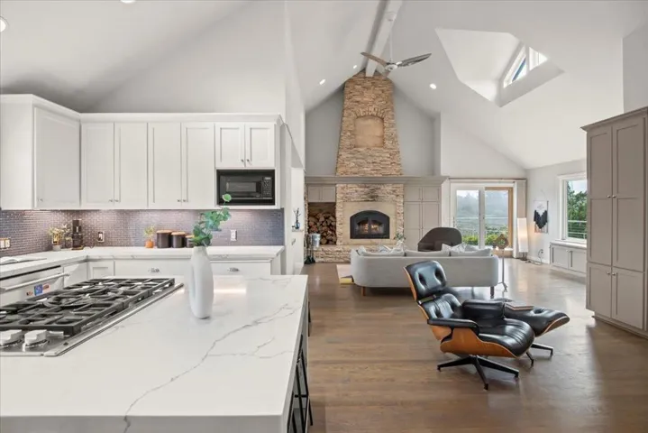 17074 Bohlman Road, Saratoga, California 95070