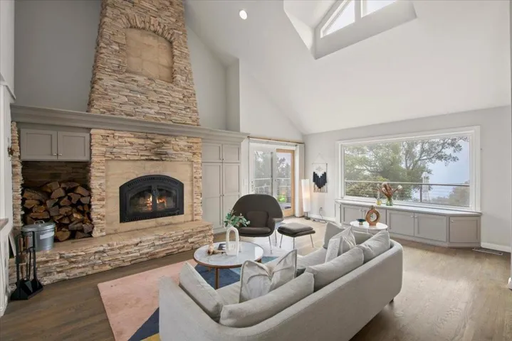 17074 Bohlman Road, Saratoga, California 95070