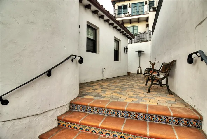 Wrap around patio space