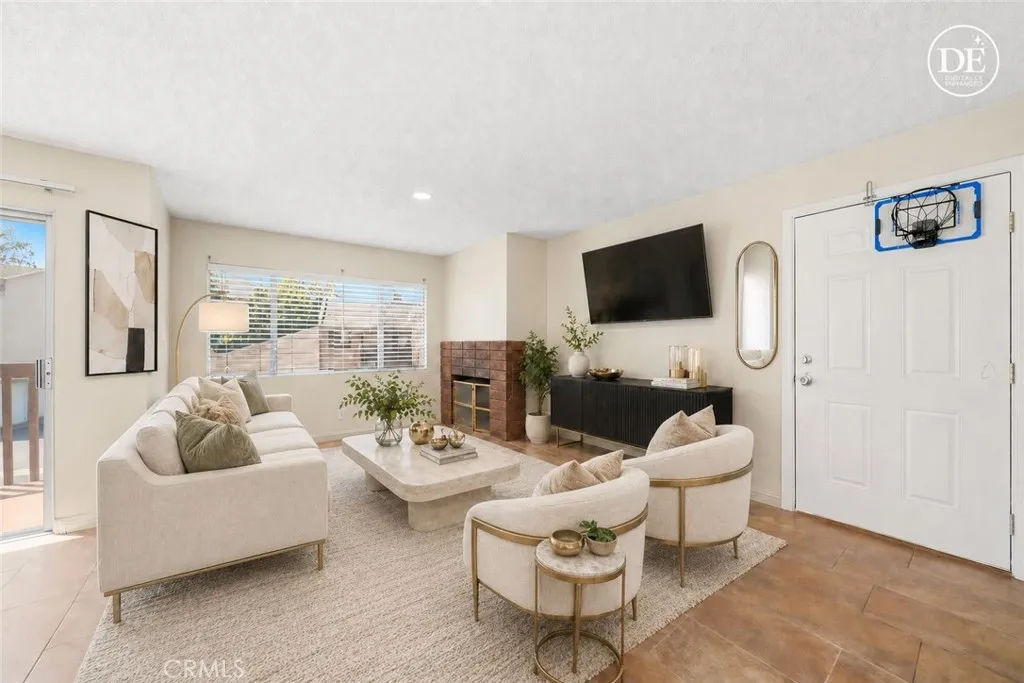 1251 S Meadow 120, Colton, California 92324 — photo 4