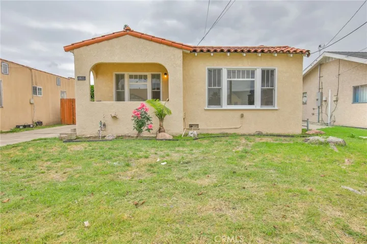 9526 Walnut, Bellflower, California 90706