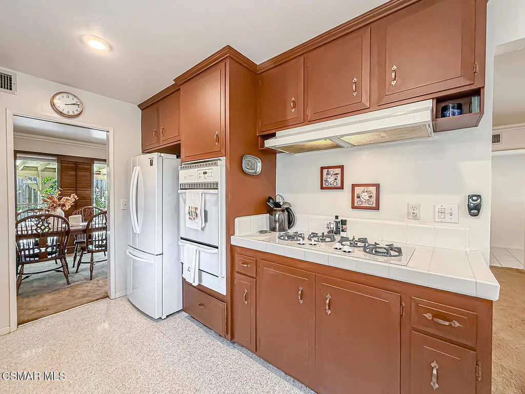 cFamily and Kitchen6