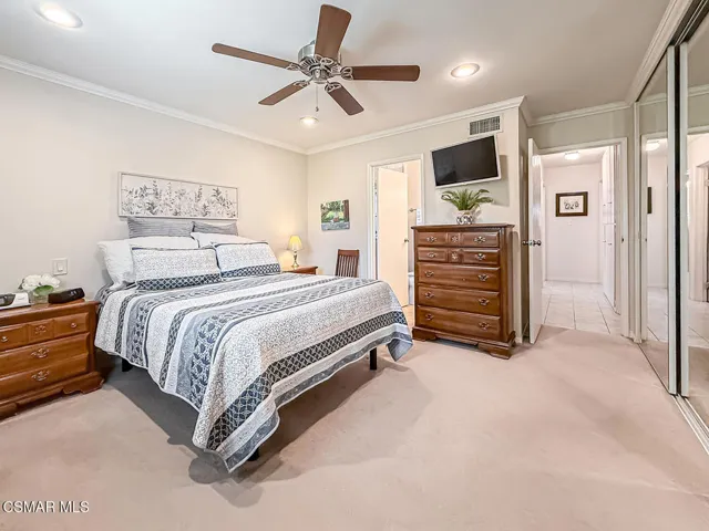 jPrimary Bedroom Suite2
