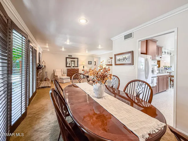 bLiving and Dining6