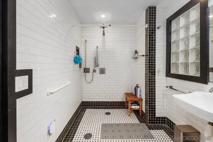 Primary Bath/Spa