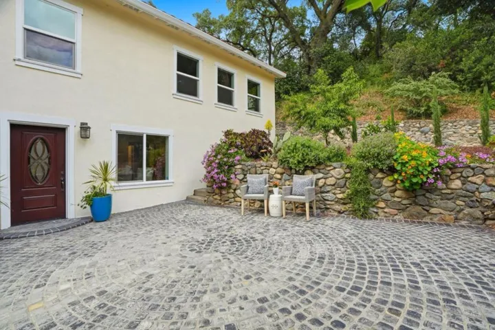 17250 Pine Avenue, Los Gatos, California 95032