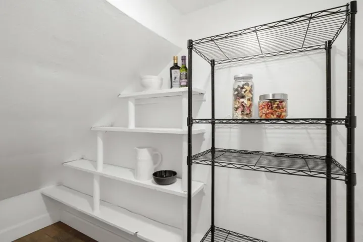 17250 Pine Avenue, Los Gatos, California 95032