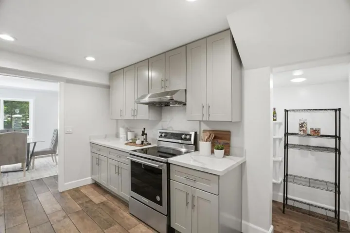 17250 Pine Avenue, Los Gatos, California 95032