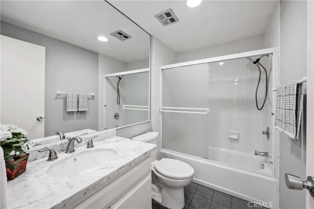 FULL bath.