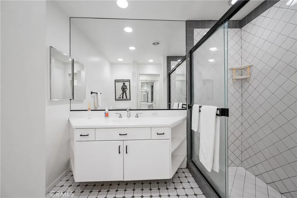 Primary bath.