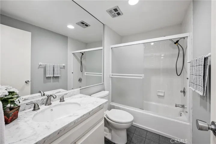 FULL bath.