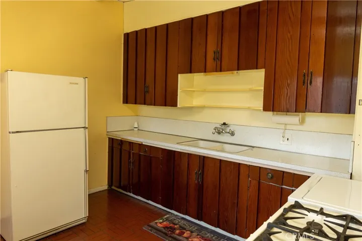 Kitchen 2