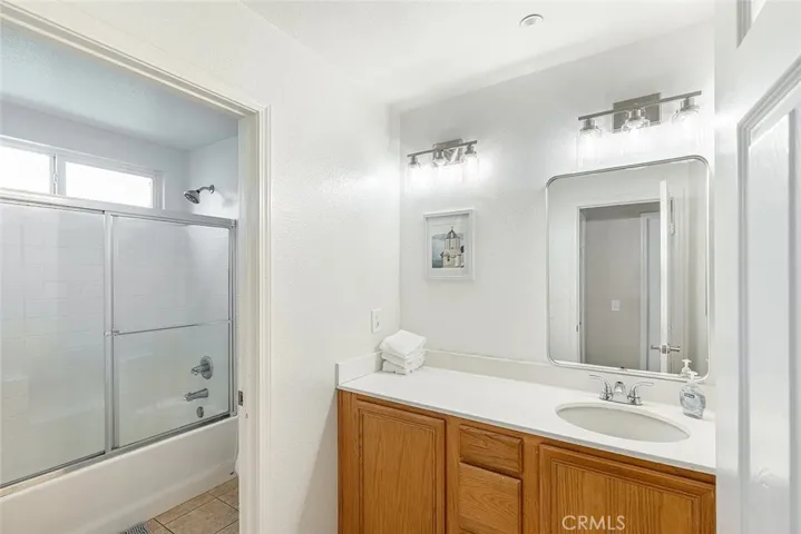 16526 Braeburn Lane, Fontana, California 92337