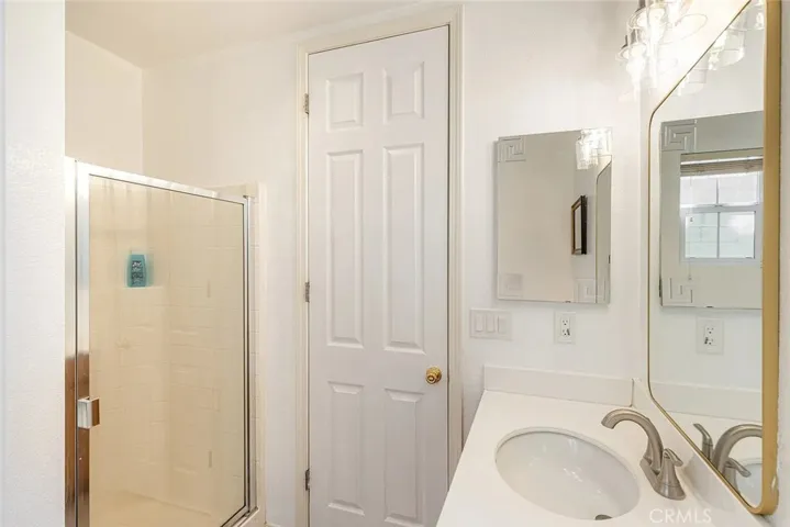 16526 Braeburn Lane, Fontana, California 92337