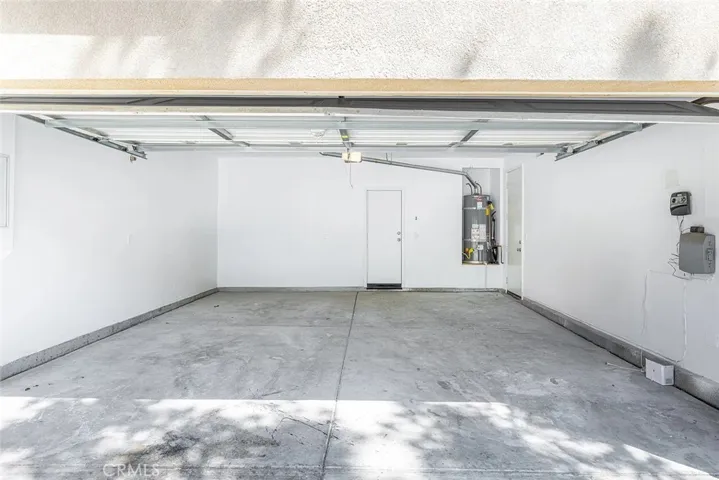 16526 Braeburn Lane, Fontana, California 92337