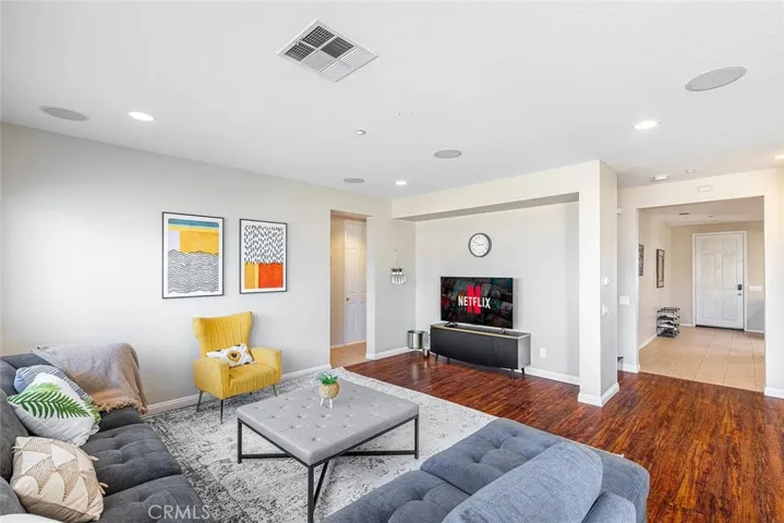 16526 Braeburn Lane, Fontana, California 92337