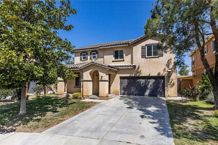 16526 Braeburn Lane, Fontana, California 92337