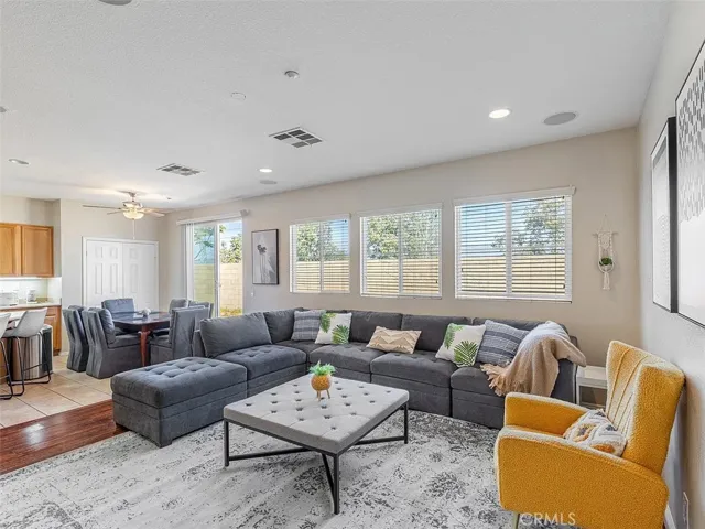 16526 Braeburn Lane, Fontana, California 92337