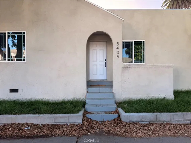 8405 Mckinley Avenue, Los Angeles, California 90001