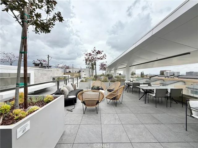 Rooftop lounge3
