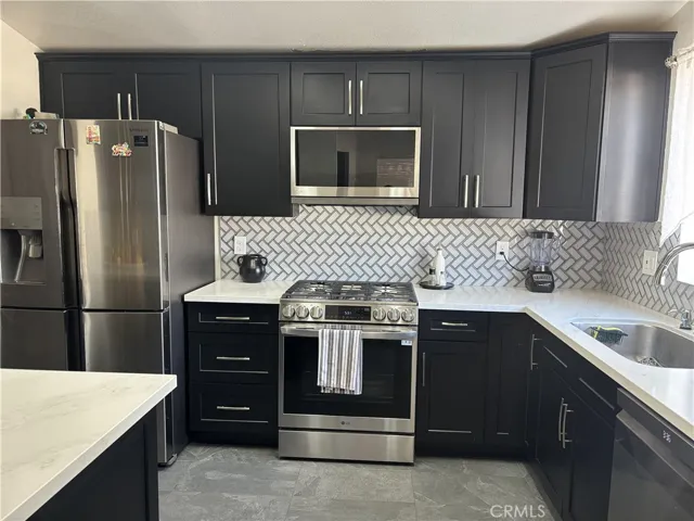29021 Bouquet Canyon 296, Saugus, California 91390