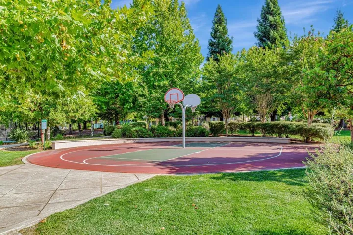7532 Strath Place, Gilroy, California 95020
