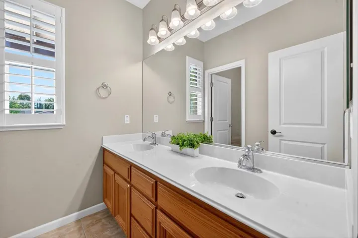 7532 Strath Place, Gilroy, California 95020