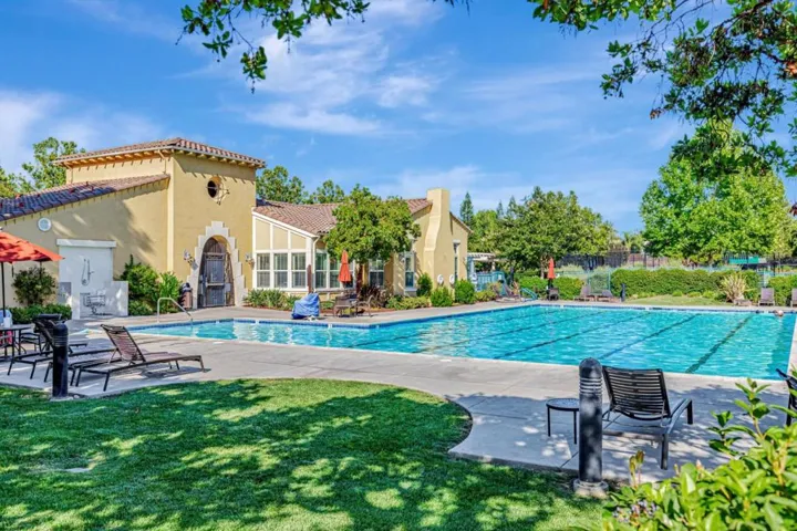 7532 Strath Place, Gilroy, California 95020